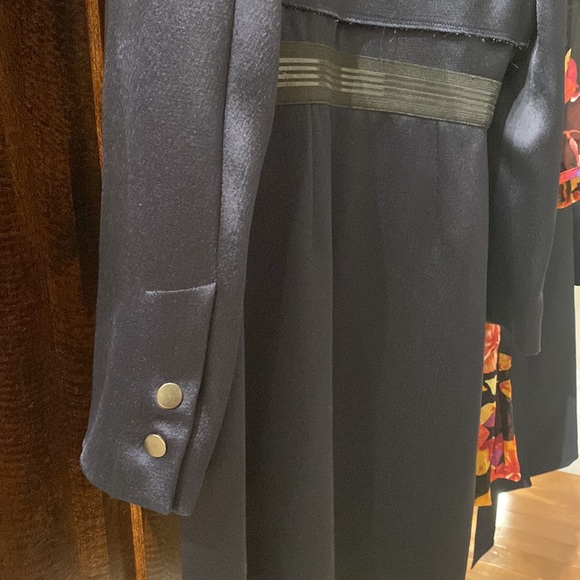 Sophisticated Designer silk jacket, one of a kind. - Picture 7 of 8